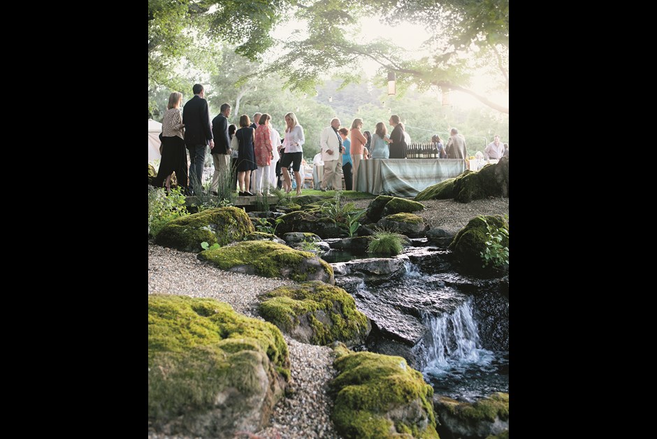 FESTIVITIES KICK OFF AT STAG’S LEAP WINE CELLARS WITH A PRIVATE LAKESIDE DINNER